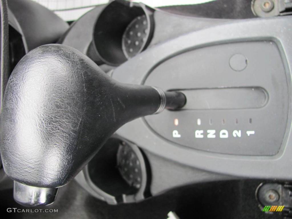 2005 Focus ZX3 SES Coupe - Liquid Grey Metallic / Dark Flint/Light Flint photo #6