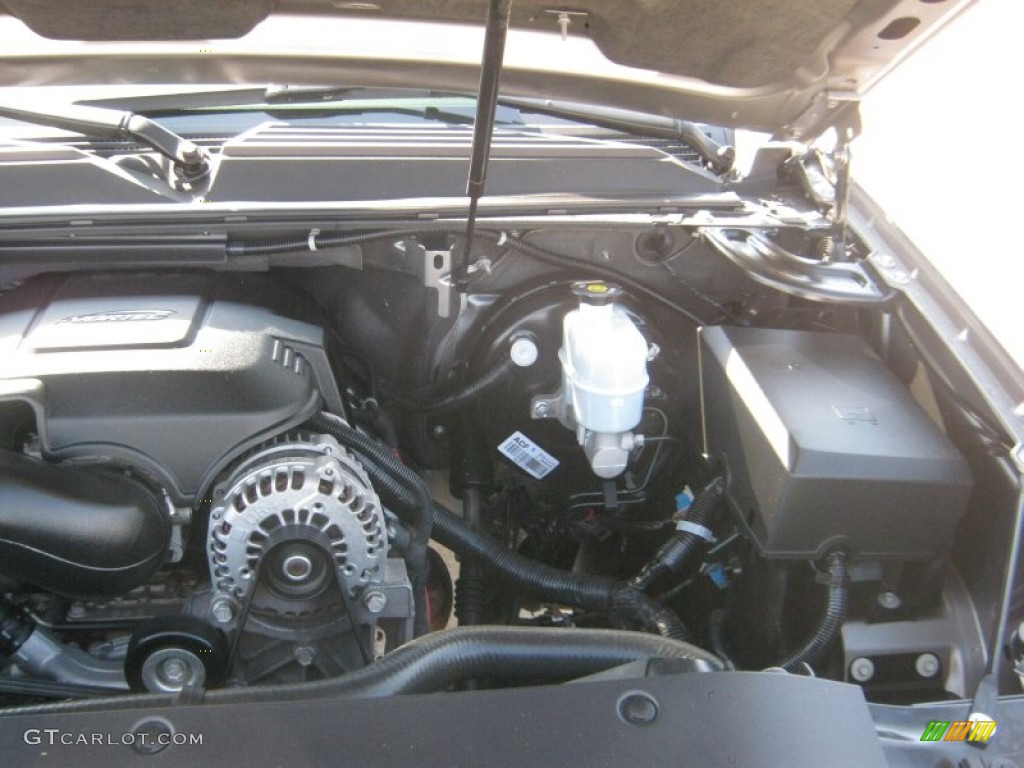 2007 Chevrolet Suburban 1500 LS 5.3 Liter OHV 16-Valve Vortec V8 Engine Photo #53732823
