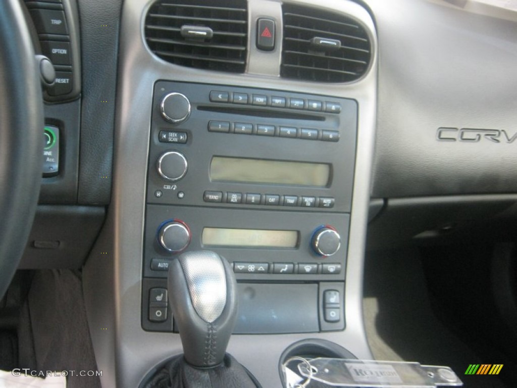 2007 Chevrolet Corvette Coupe Controls Photo #53733027