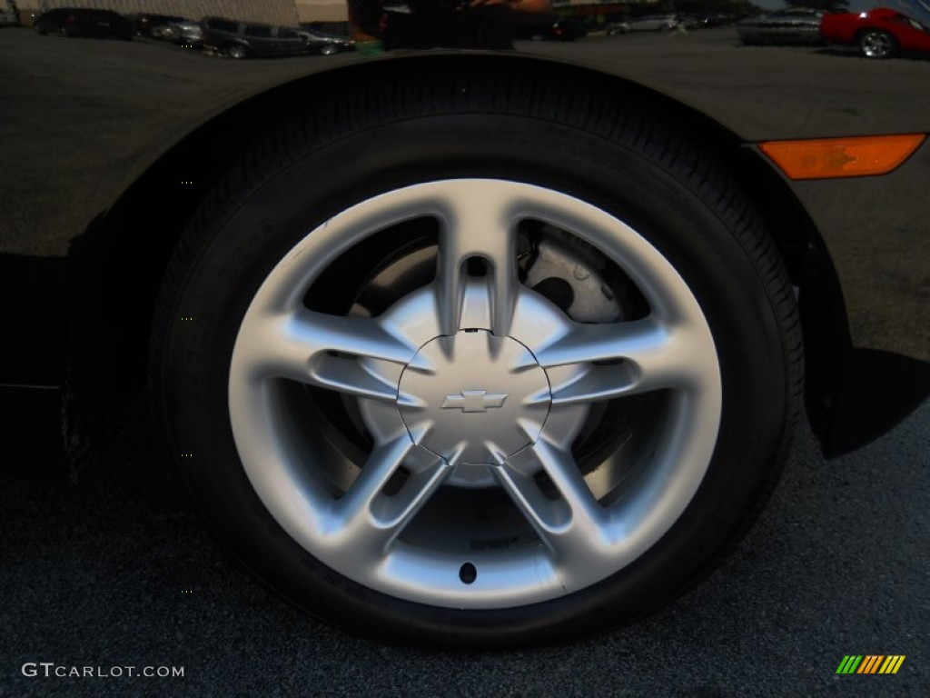 2004 Chevrolet SSR Standard SSR Model Wheel Photo #53735274