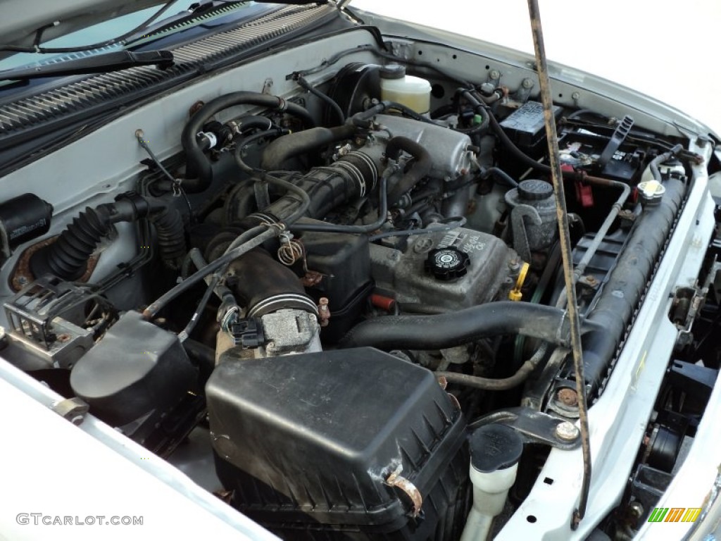 2003 Toyota Tacoma Xtracab 2.4 Liter DOHC 16-Valve 4 Cylinder Engine Photo #53739882