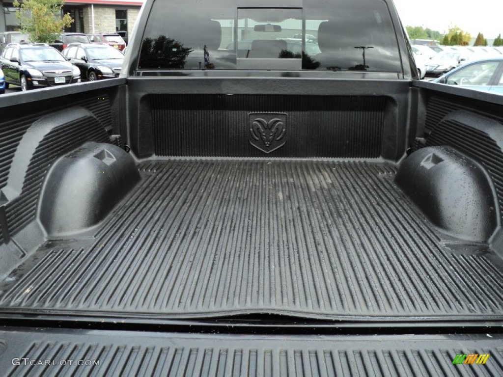 2011 Ram 1500 SLT Quad Cab 4x4 - Brilliant Black Crystal Pearl / Dark Slate Gray/Medium Graystone photo #10