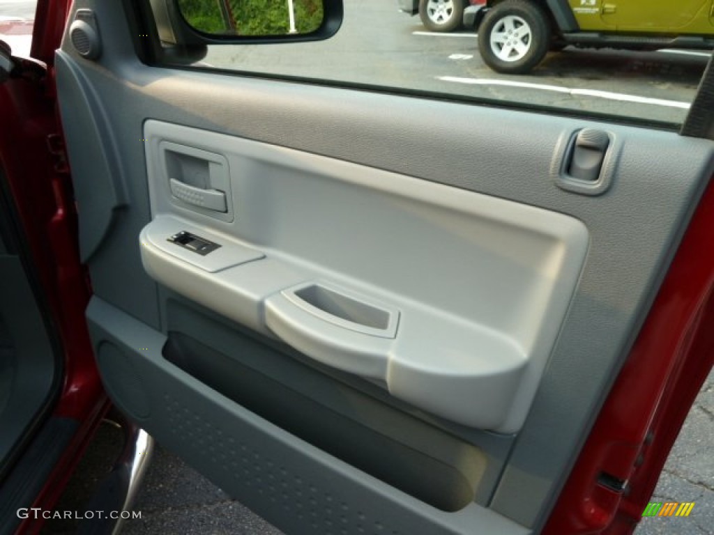 2007 Dodge Dakota SLT Quad Cab 4x4 Medium Slate Gray Door Panel Photo #53740323