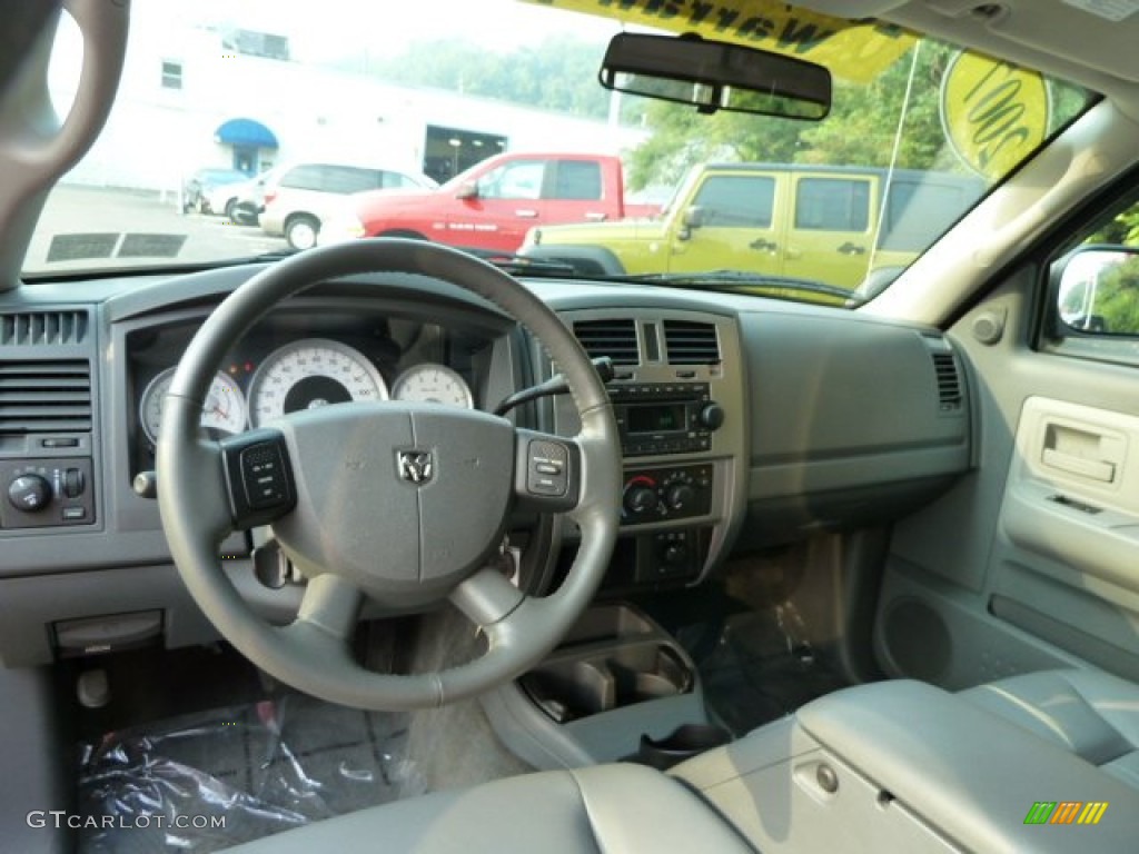 Medium Slate Gray Interior 2007 Dodge Dakota SLT Quad Cab 4x4 Photo #53740353