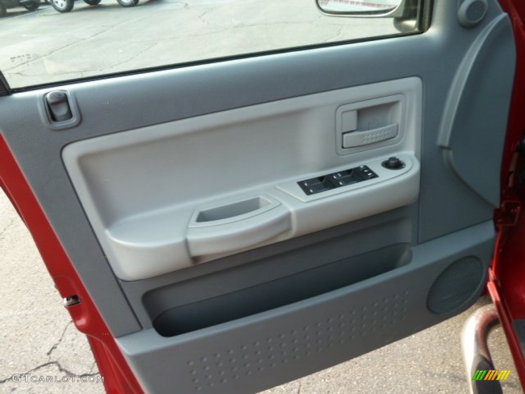 2007 Dodge Dakota SLT Quad Cab 4x4 Medium Slate Gray Door Panel Photo #53740359