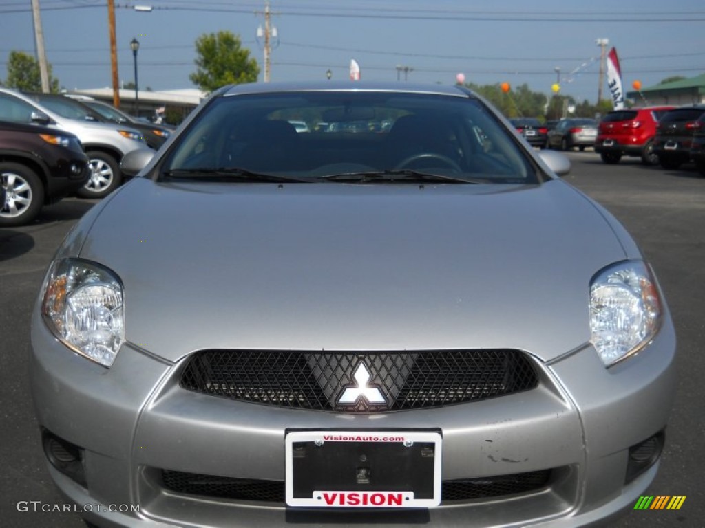 2009 Eclipse GS Coupe - Quicksilver Pearl / Medium Gray photo #15