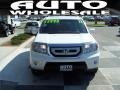 Taffeta White - Pilot Touring 4WD Photo No. 2