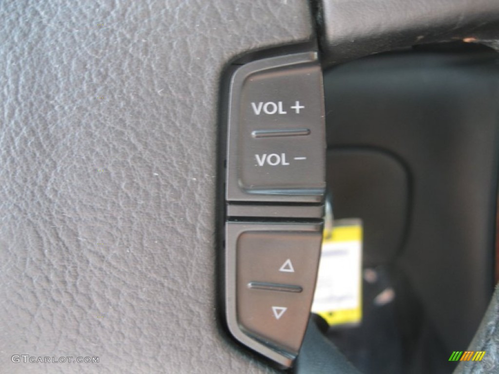 2001 Volkswagen Passat GLX Sedan Controls Photo #53742567