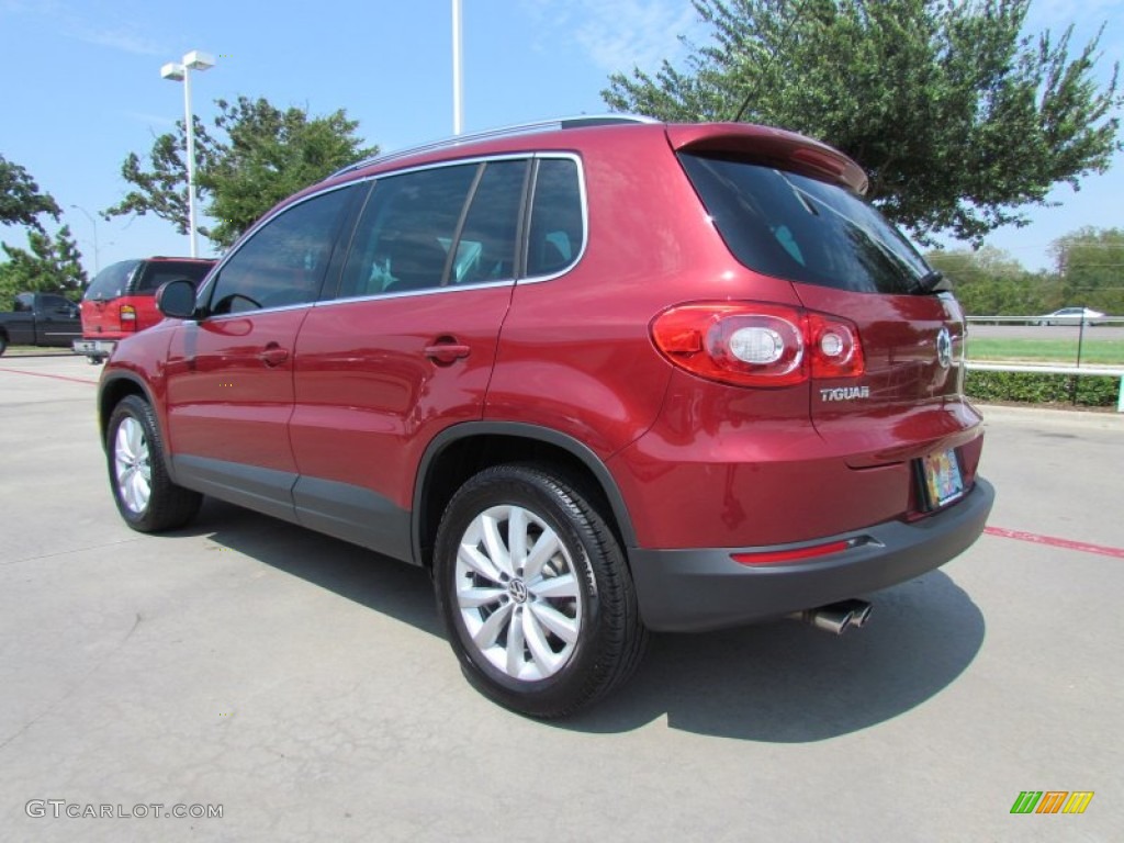 2011 Tiguan SE - Wild Cherry Metallic / Charcoal photo #3