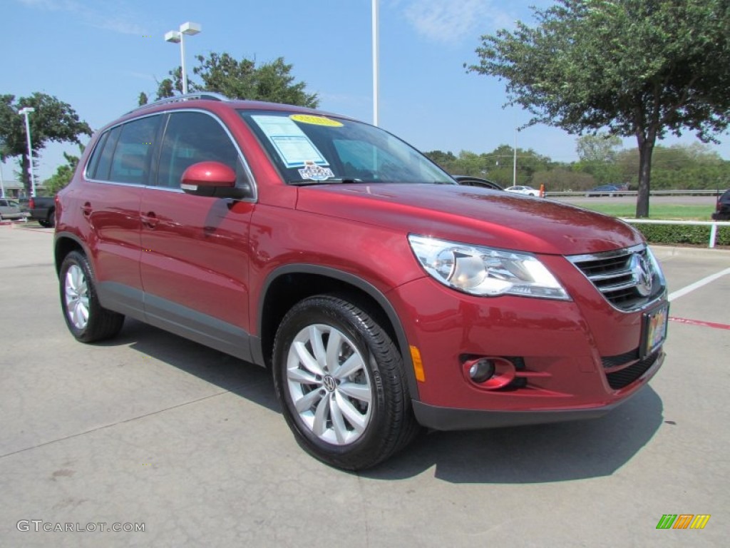 2011 Tiguan SE - Wild Cherry Metallic / Charcoal photo #7