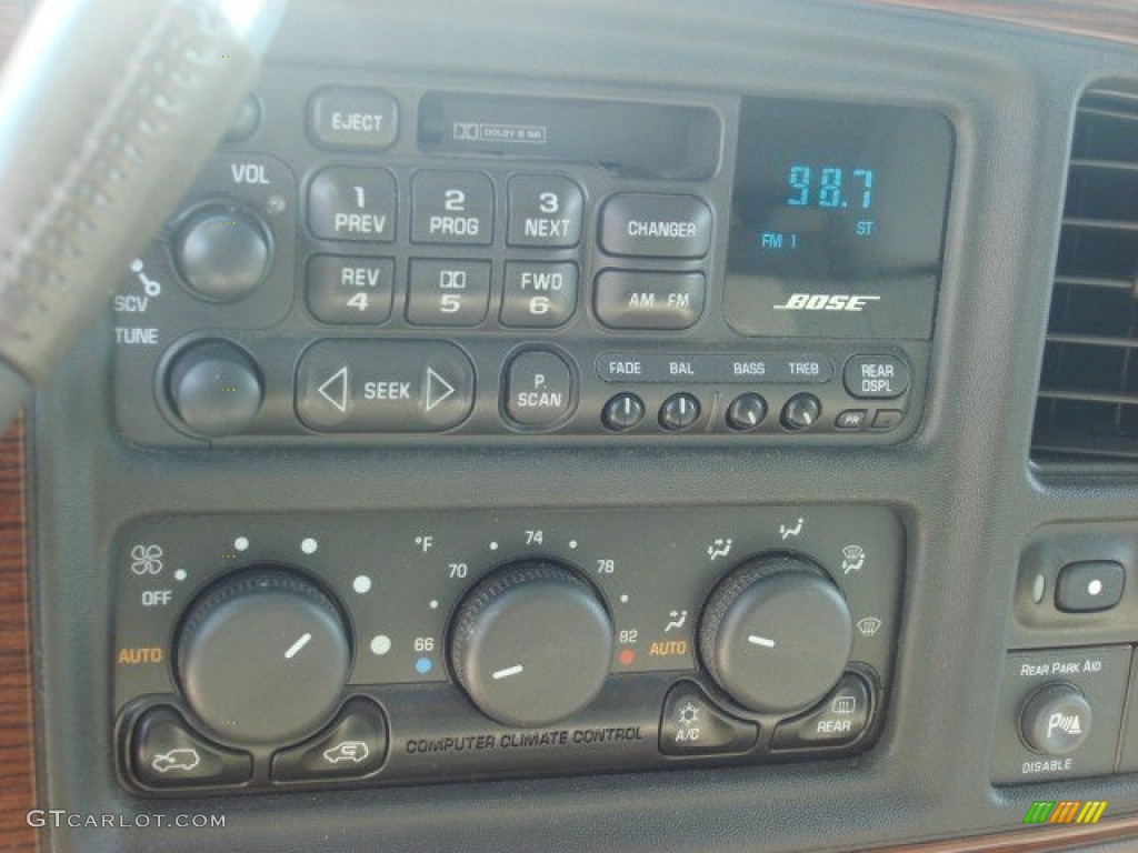 2002 Escalade AWD - White Diamond / Pewter photo #18