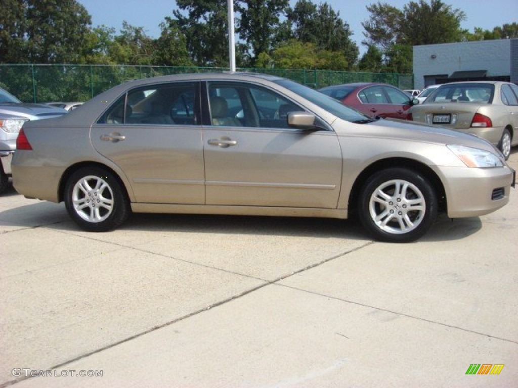 2007 Accord EX-L Sedan - Desert Mist Metallic / Ivory photo #3