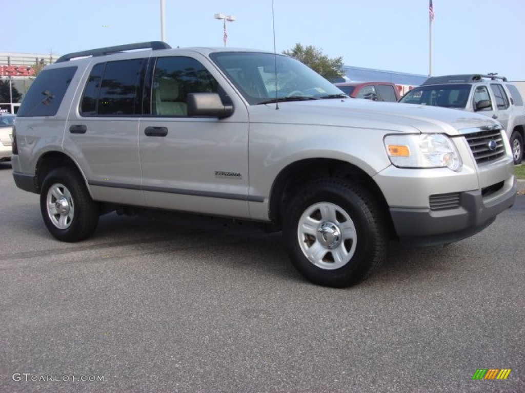 2006 Explorer XLS - Silver Birch Metallic / Stone photo #2