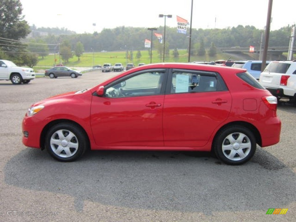 2009 Matrix S AWD - Radiant Red / Ash Gray photo #4