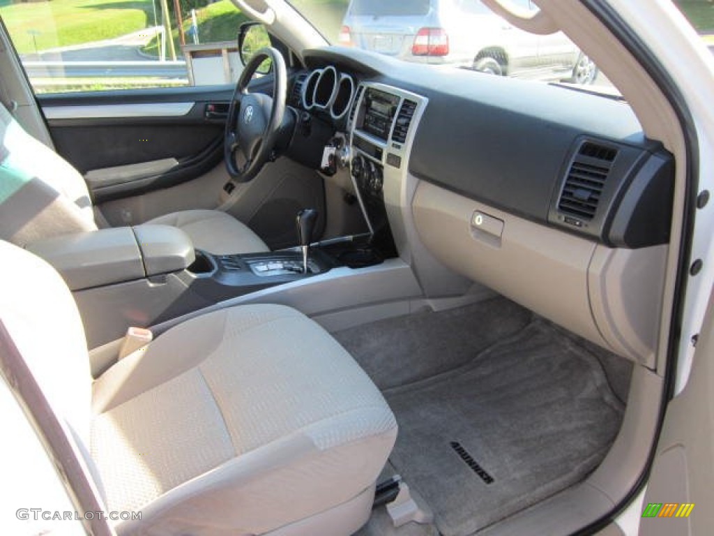 2004 4Runner SR5 4x4 - Natural White / Taupe photo #8