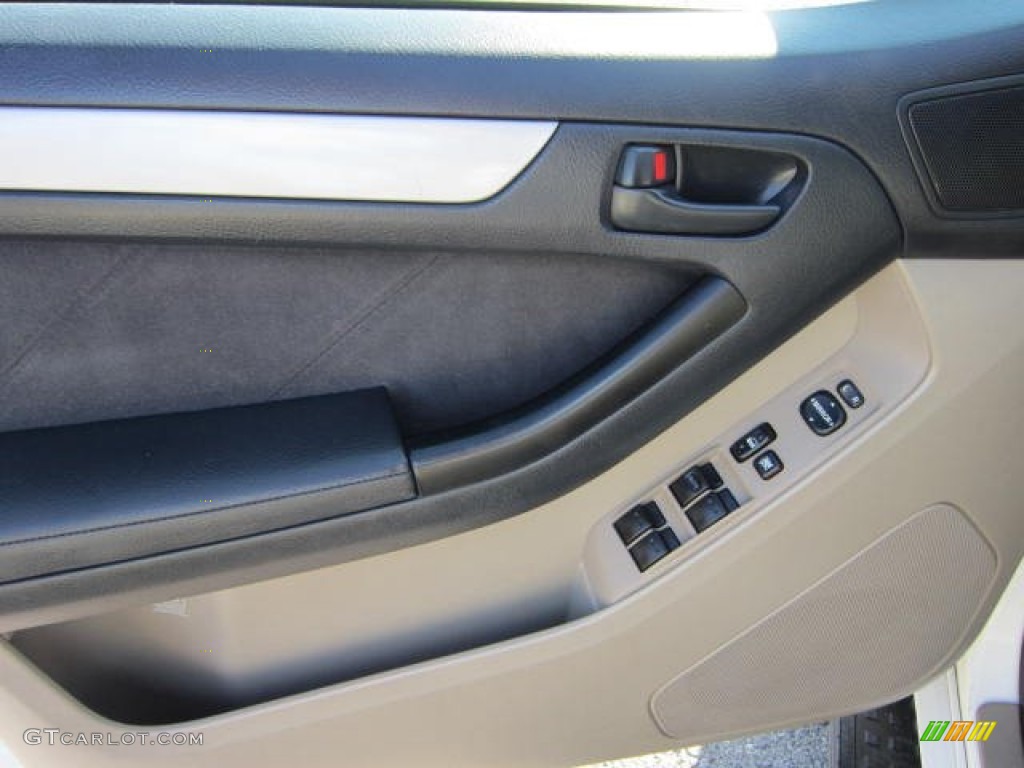 2004 4Runner SR5 4x4 - Natural White / Taupe photo #12