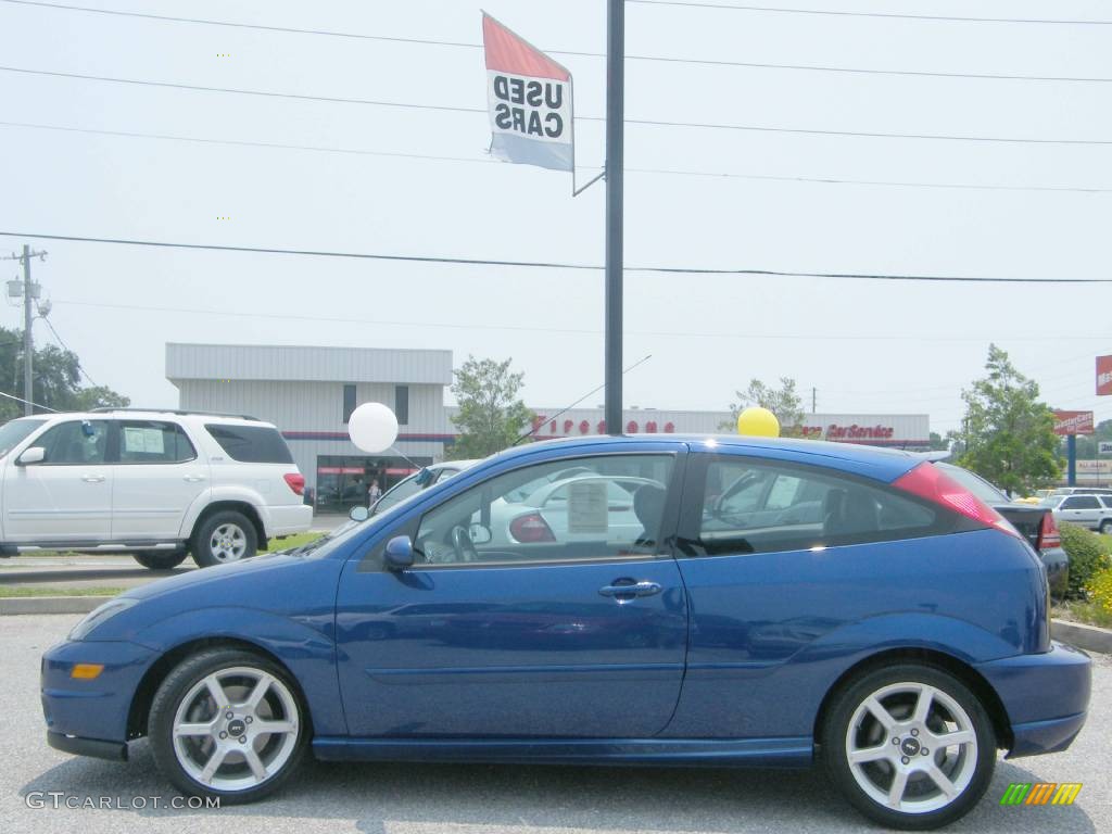 2004 Focus SVT Coupe - Sonic Blue Metallic / Black/Blue photo #2