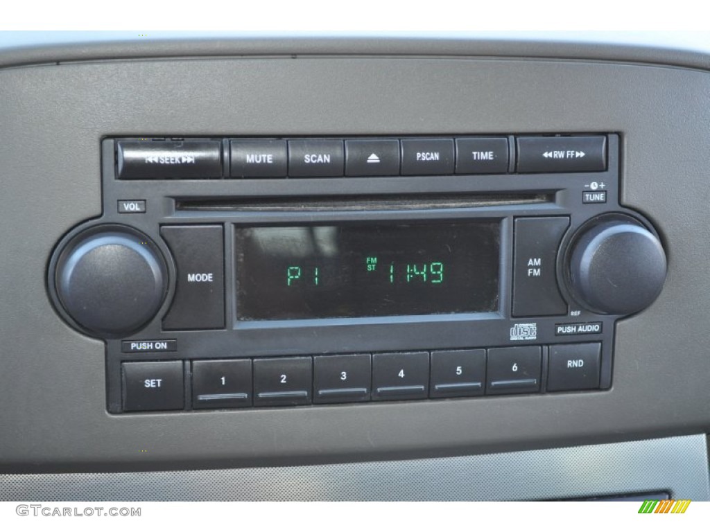 2005 Grand Cherokee Laredo 4x4 - Deep Beryl Green Pearl / Khaki photo #14