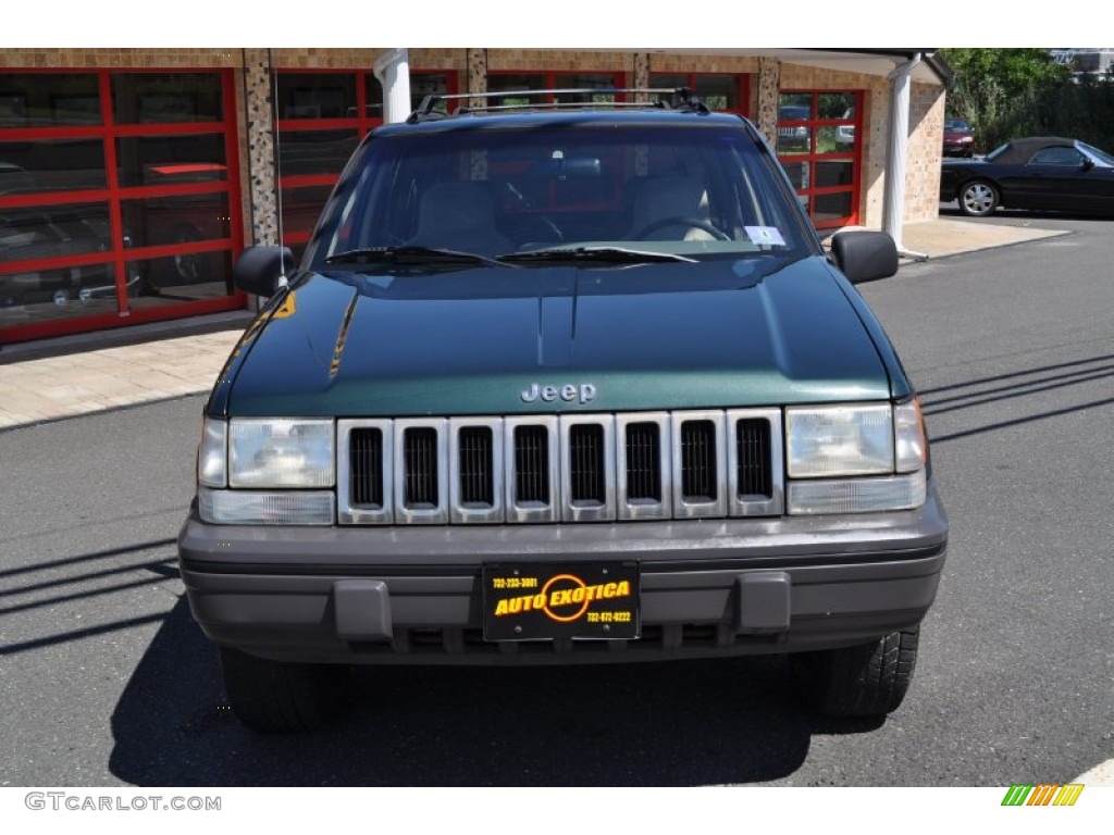 1994 Grand Cherokee Laredo 4x4 - Everglade Green Pearl / Taupe photo #34