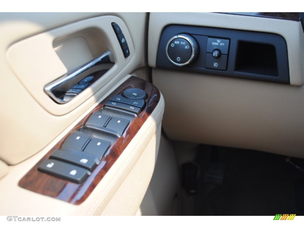 2012 Cadillac Escalade Luxury Controls Photo #53749950