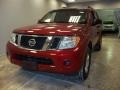 Red Brawn - Pathfinder S 4x4 Photo No. 3