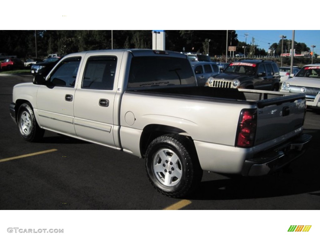 2005 Silverado 1500 LS Crew Cab - Silver Birch Metallic / Medium Gray photo #3