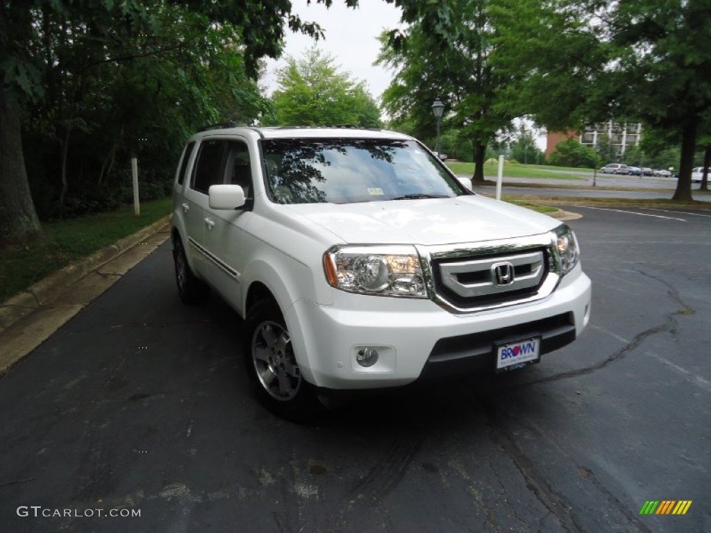 2009 Pilot Touring 4WD - Taffeta White / Gray photo #1