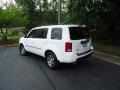 Taffeta White - Pilot Touring 4WD Photo No. 5