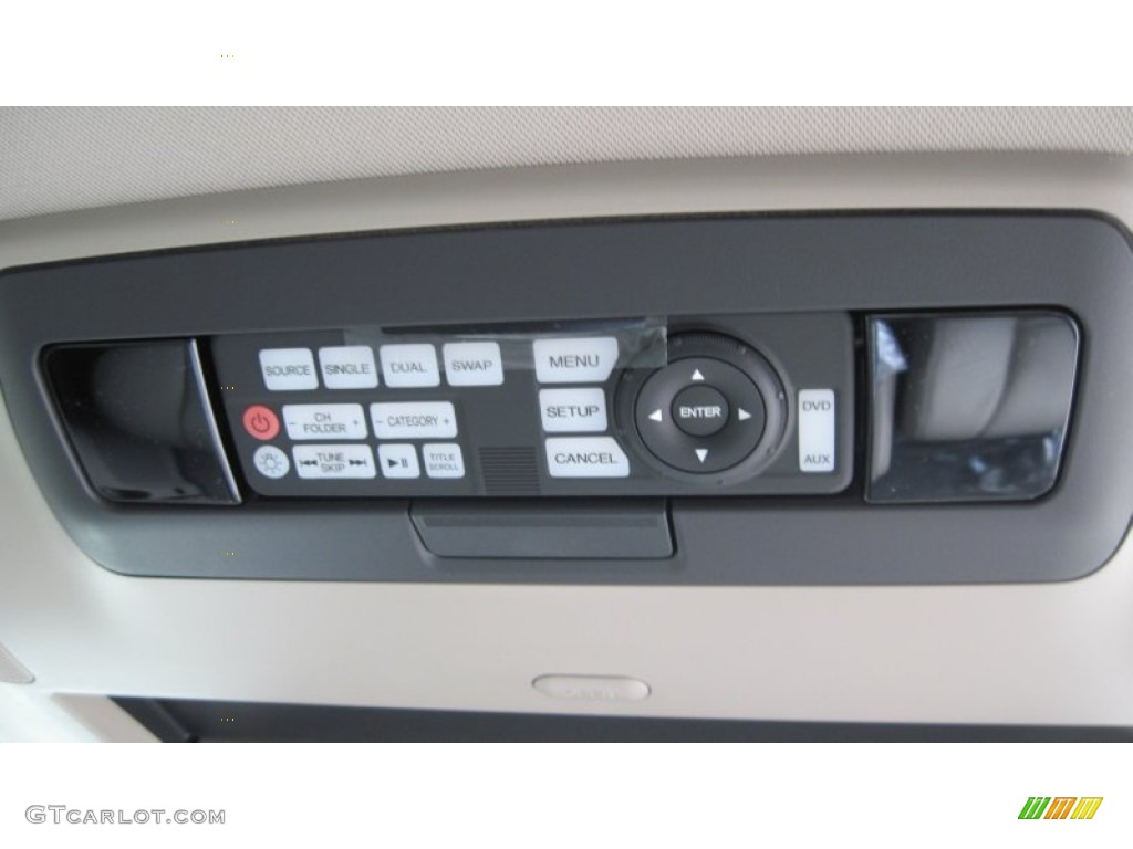 2011 Honda Odyssey Touring Elite Controls Photo #53754414