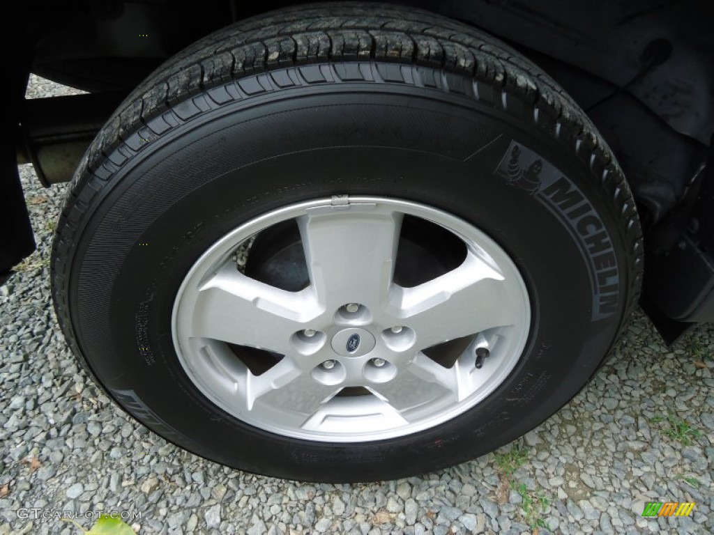 2009 Ford Escape XLS 4WD Wheel Photo #53754900