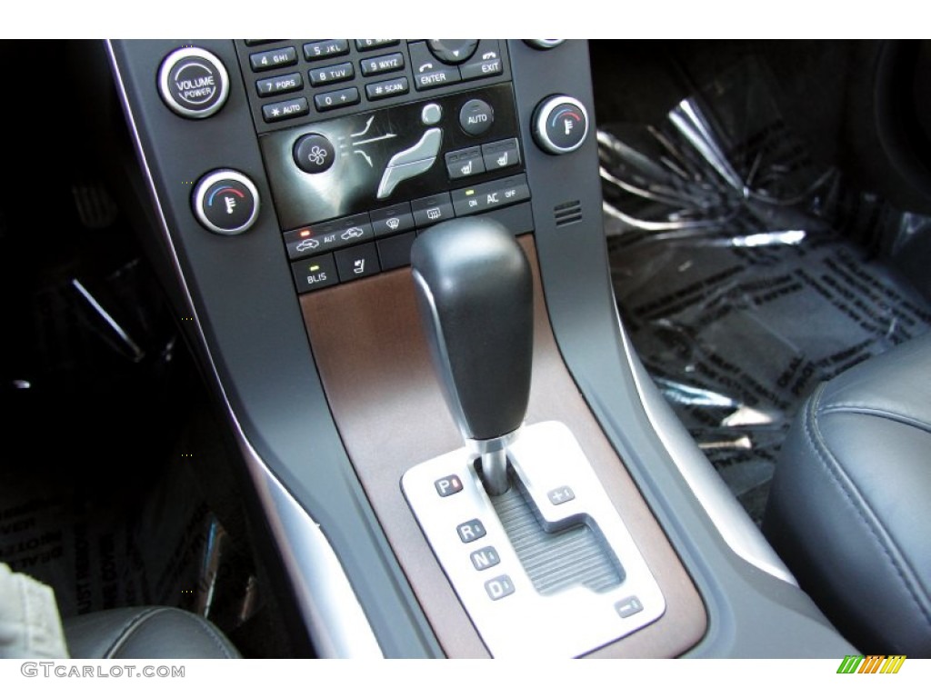 2011 Volvo S80 T6 AWD Transmission Photos