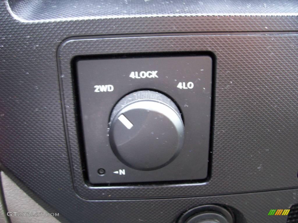 2006 Ram 1500 ST Regular Cab 4x4 - Black / Medium Slate Gray photo #7