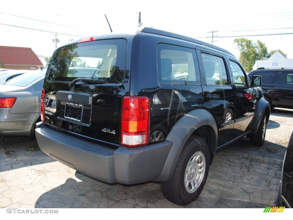 2008 Nitro SXT 4x4 - Brilliant Black Crystal Pearl / Dark Slate Gray/Light Slate Gray photo #2