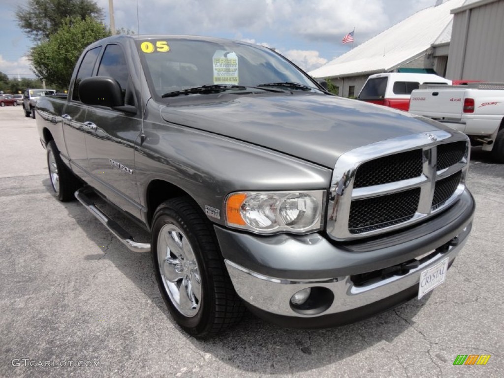 2005 Ram 1500 SLT Quad Cab - Mineral Gray Metallic / Dark Slate Gray photo #12