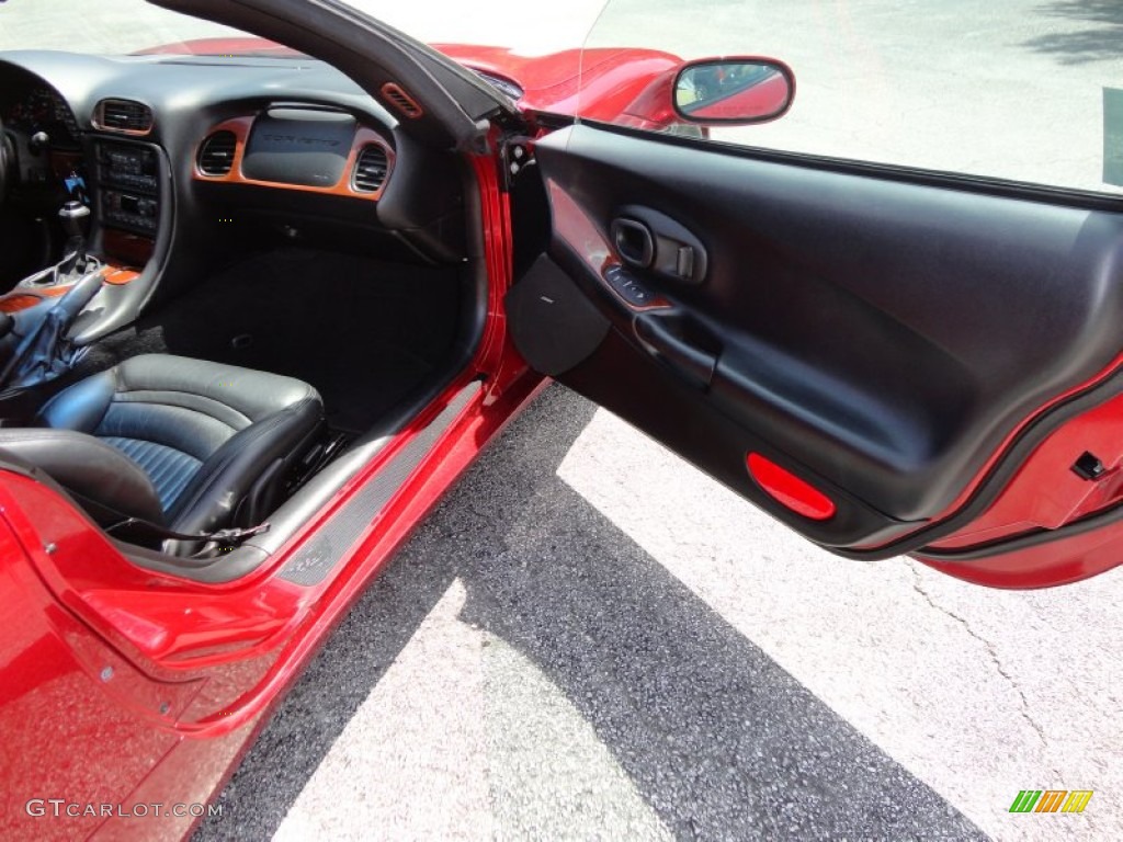2000 Corvette Convertible - Magnetic Red Metallic / Black photo #12