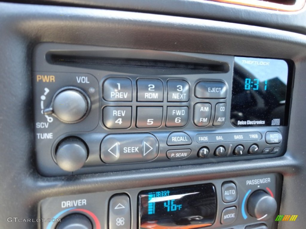 2000 Chevrolet Corvette Convertible Audio System Photo #53760947