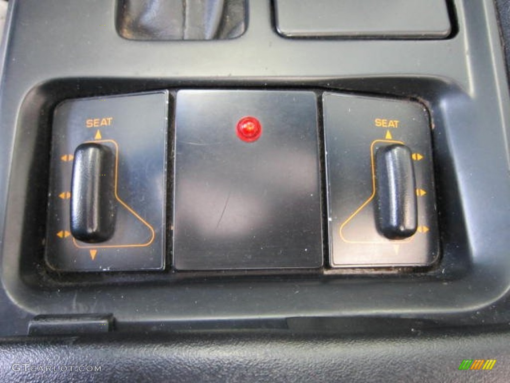 1992 Chevrolet Corvette Convertible Controls Photo #53763896