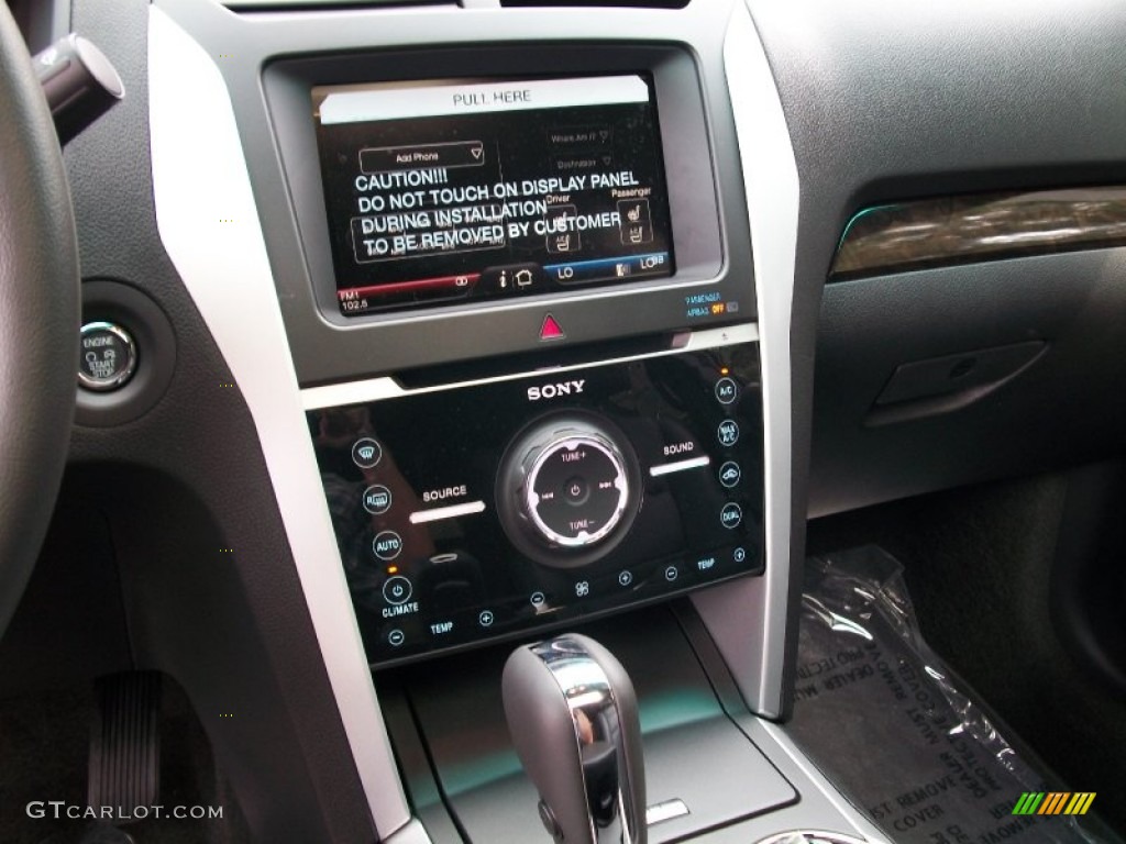 2012 Ford Explorer Limited EcoBoost Controls Photo #53764703
