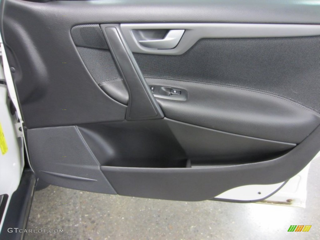 2007 XC70 AWD Cross Country - Ice White / Taupe photo #19