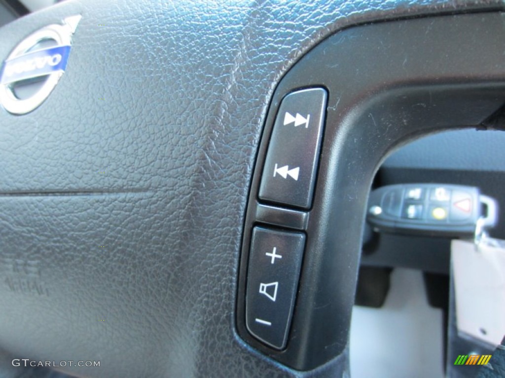 2007 XC70 AWD Cross Country - Ice White / Taupe photo #26