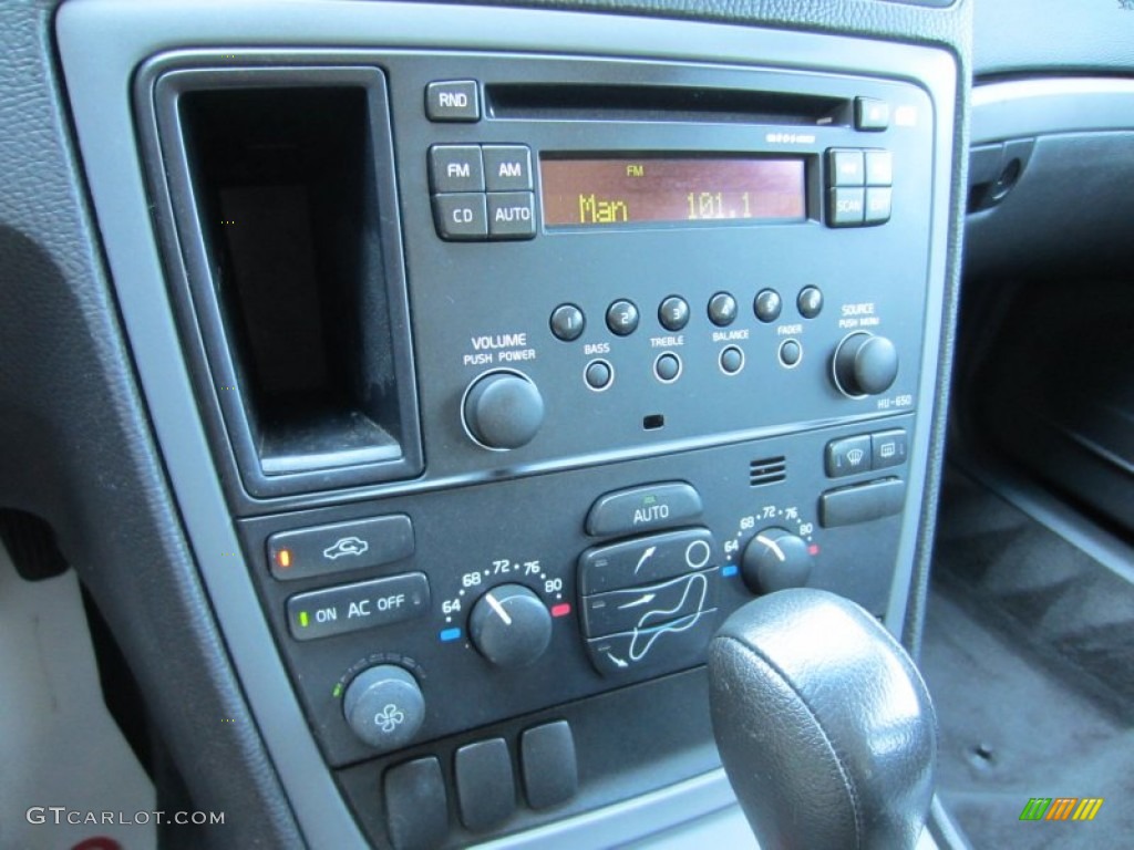 2007 XC70 AWD Cross Country - Ice White / Taupe photo #27