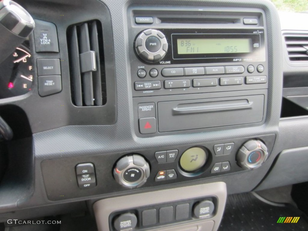 2011 Honda Ridgeline RT Controls Photo #53766482