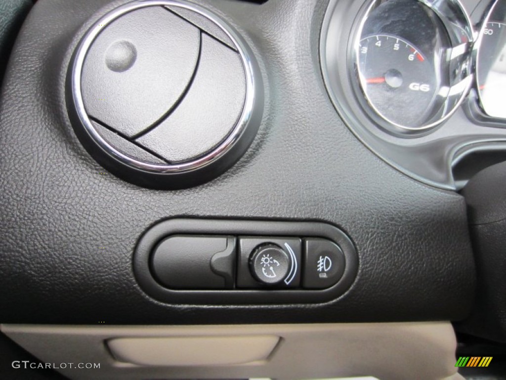 2006 G6 GTP Convertible - Ivory White / Light Taupe photo #24