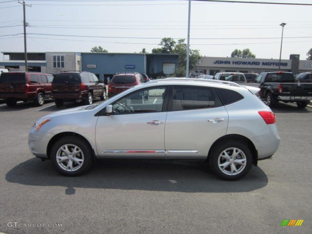 2011 Rogue SV AWD - Silver Ice Metallic / Gray photo #4