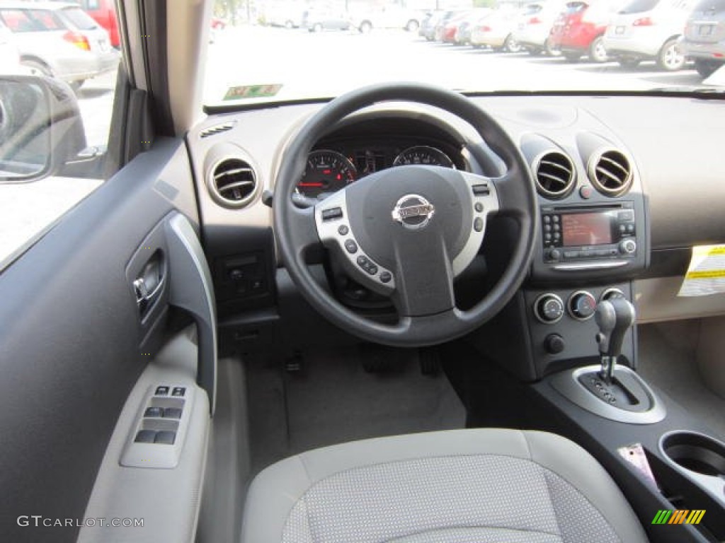 2011 Rogue SV AWD - Silver Ice Metallic / Gray photo #14
