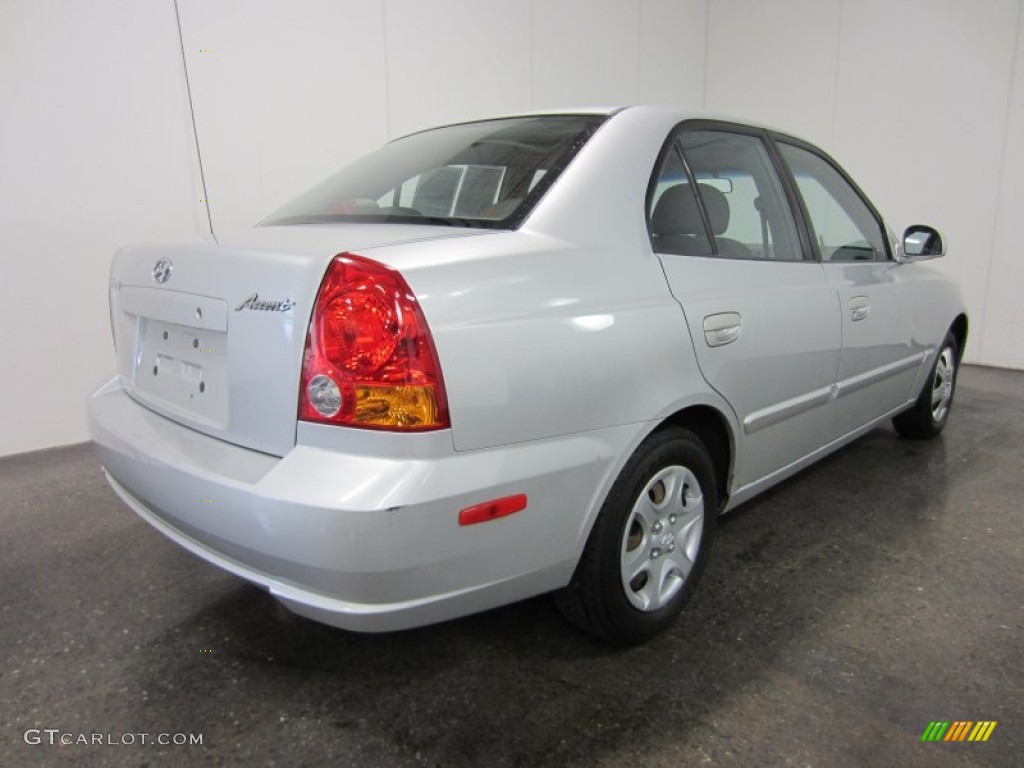 2003 Accent GL Sedan - Silver Mist Metallic / Gray photo #8