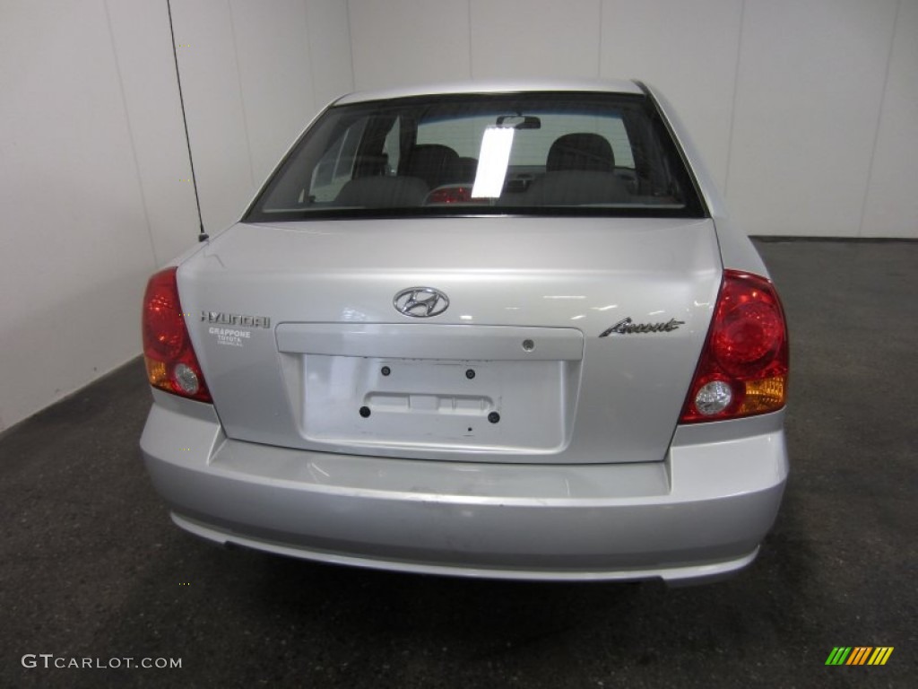 2003 Accent GL Sedan - Silver Mist Metallic / Gray photo #9
