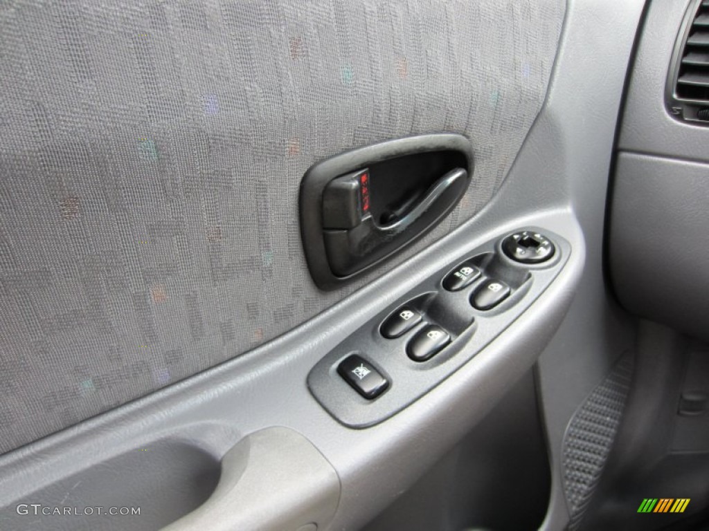 2003 Accent GL Sedan - Silver Mist Metallic / Gray photo #21