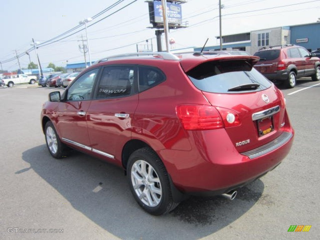 2011 Rogue SL AWD - Cayenne Red / Black photo #5