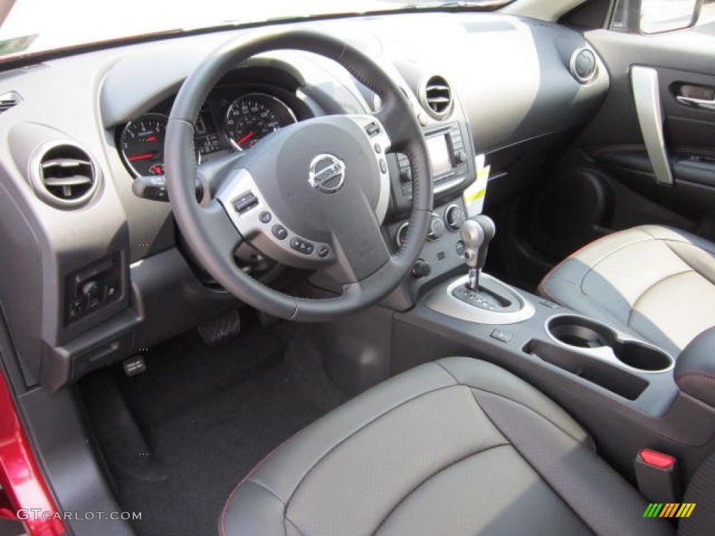 2011 Rogue SL AWD - Cayenne Red / Black photo #11